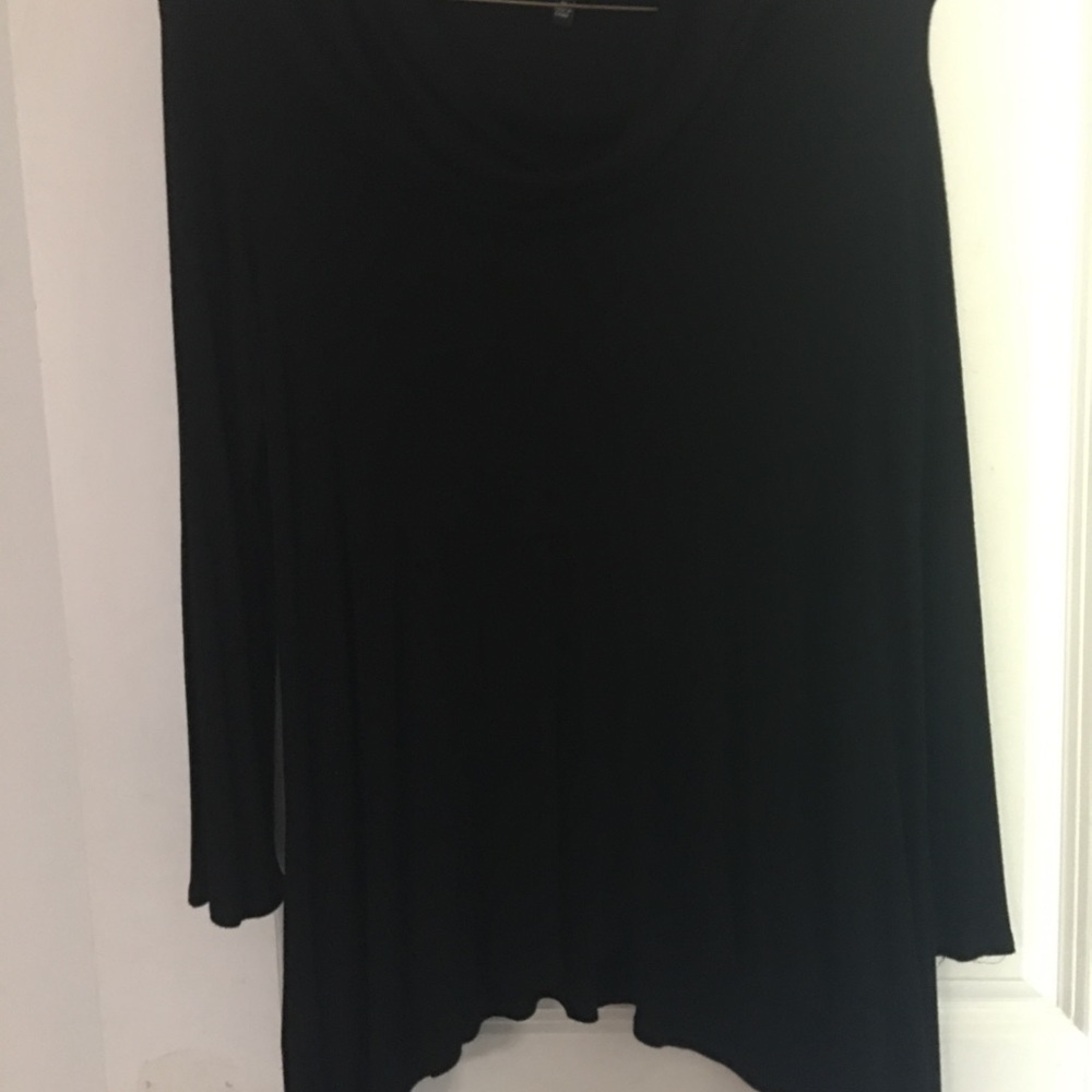 Cowl neck asymmetrical sides tunic top